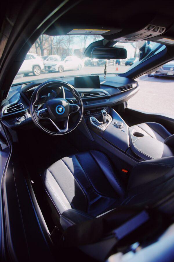 BMW i8